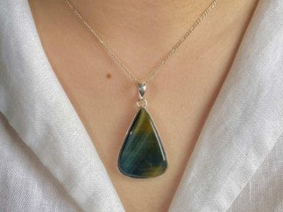 Blue Tiger Eye Jewelry: Unleash the Mystical Beauty of Deep Blue Gemstones